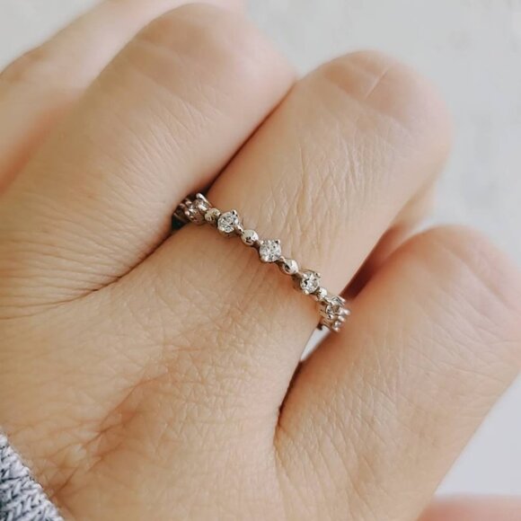 925 Sterling Silver Women's Thin Ring Promise Engagement Eternity Band Ring - Picture 1 of 8